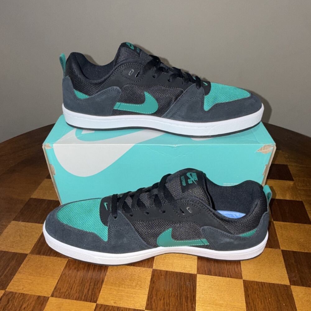 Size 13 Nike SB Alleyoop Black Mystic Green CJ0882-007 - Picture 4 of 10